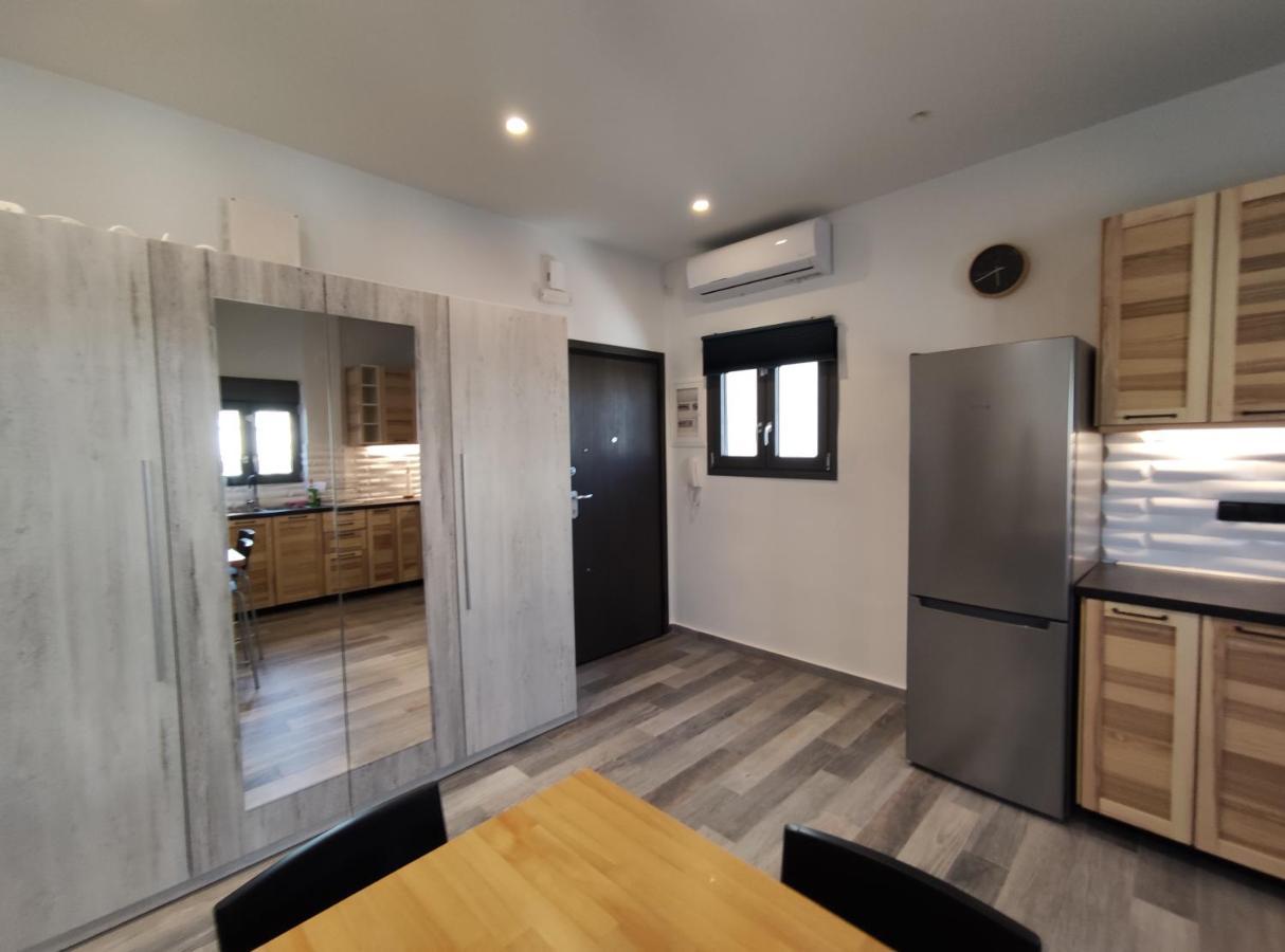 קלמאטה Bono Apartment מראה חיצוני תמונה